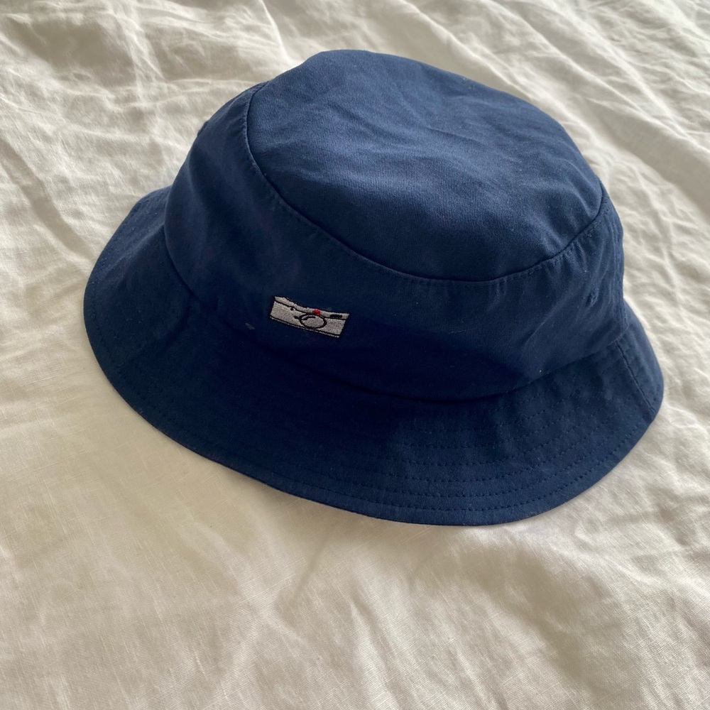 Bucket Hat leica camera